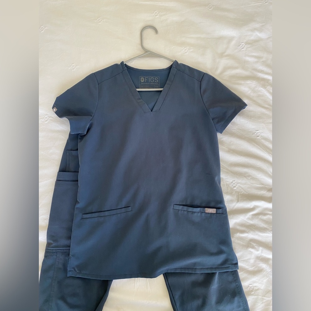 Figs scrub set